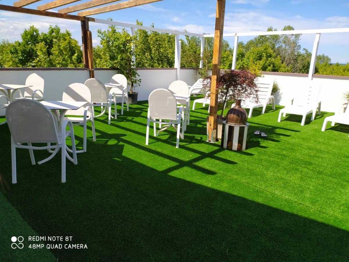 Kristalex Pet Family Hotel Cesenatico Esterno foto