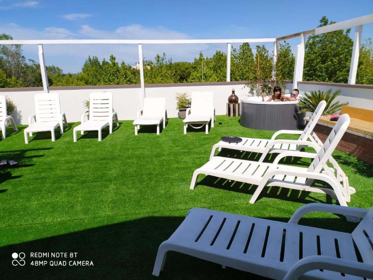 Kristalex Pet Family Hotel Cesenatico Esterno foto