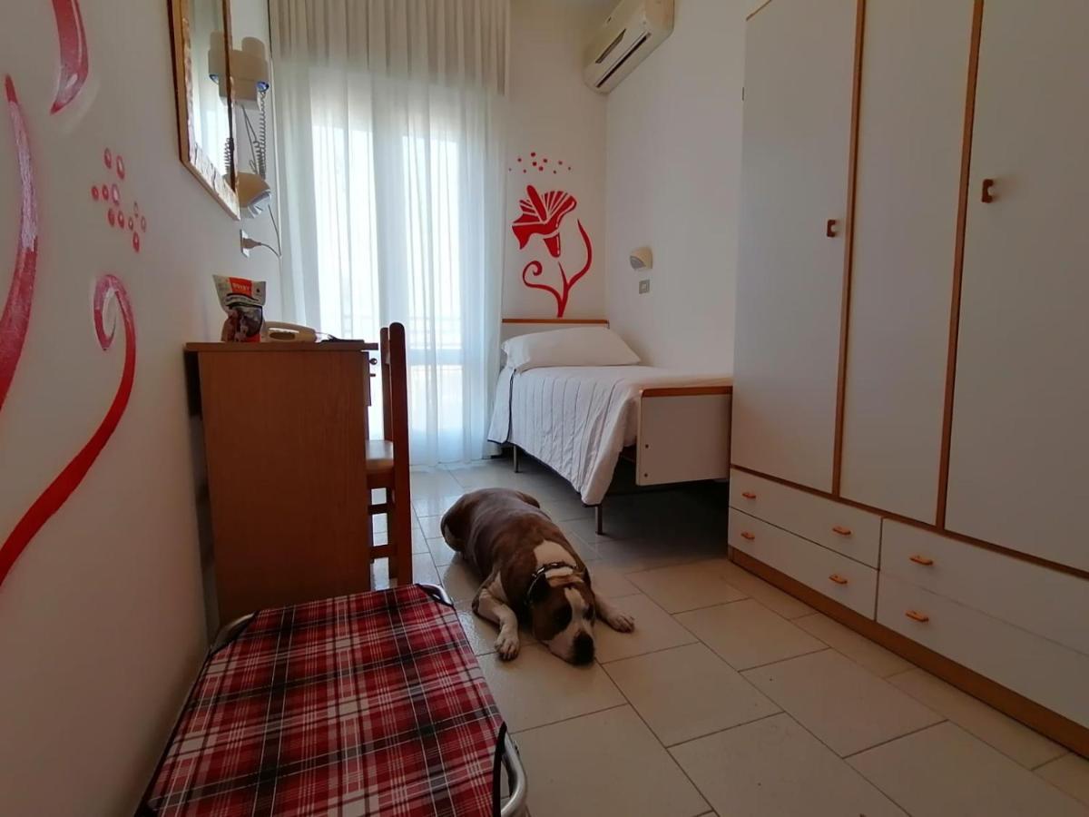 Kristalex Pet Family Hotel Cesenatico Esterno foto