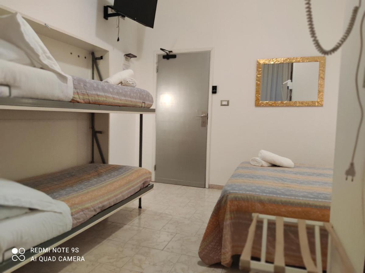 Kristalex Pet Family Hotel Cesenatico Esterno foto