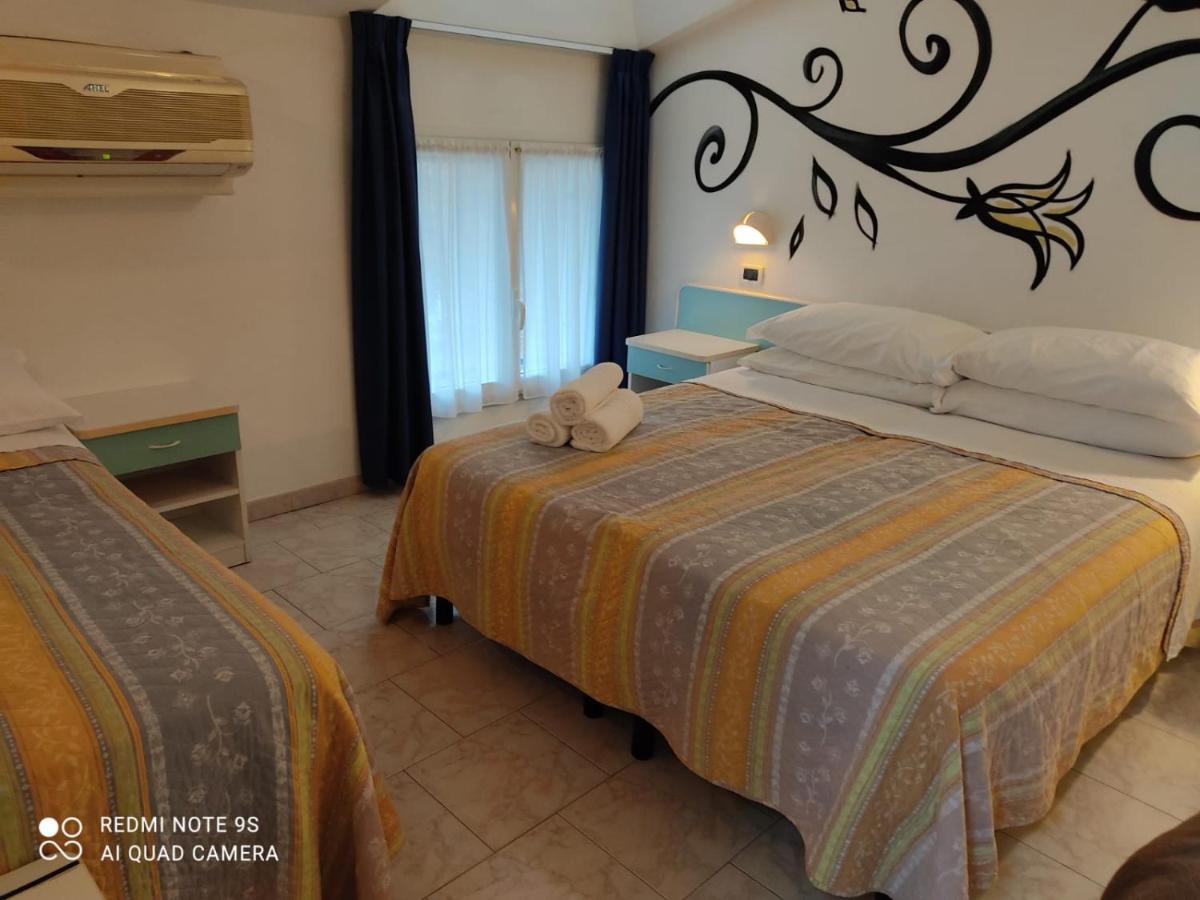 Kristalex Pet Family Hotel Cesenatico Esterno foto