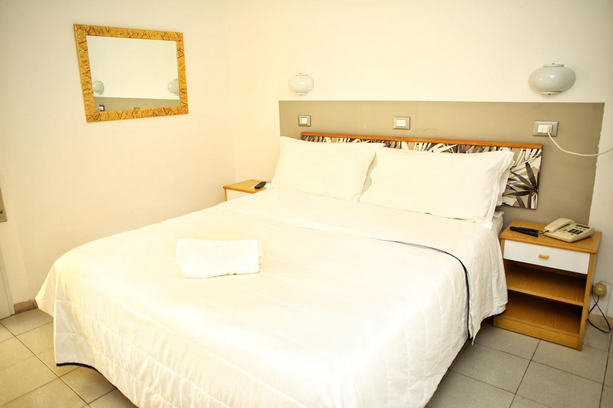 Kristalex Pet Family Hotel Cesenatico Esterno foto