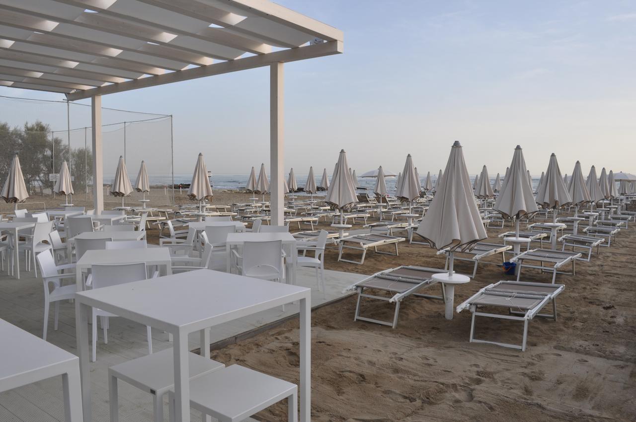 Kristalex Pet Family Hotel Cesenatico Esterno foto